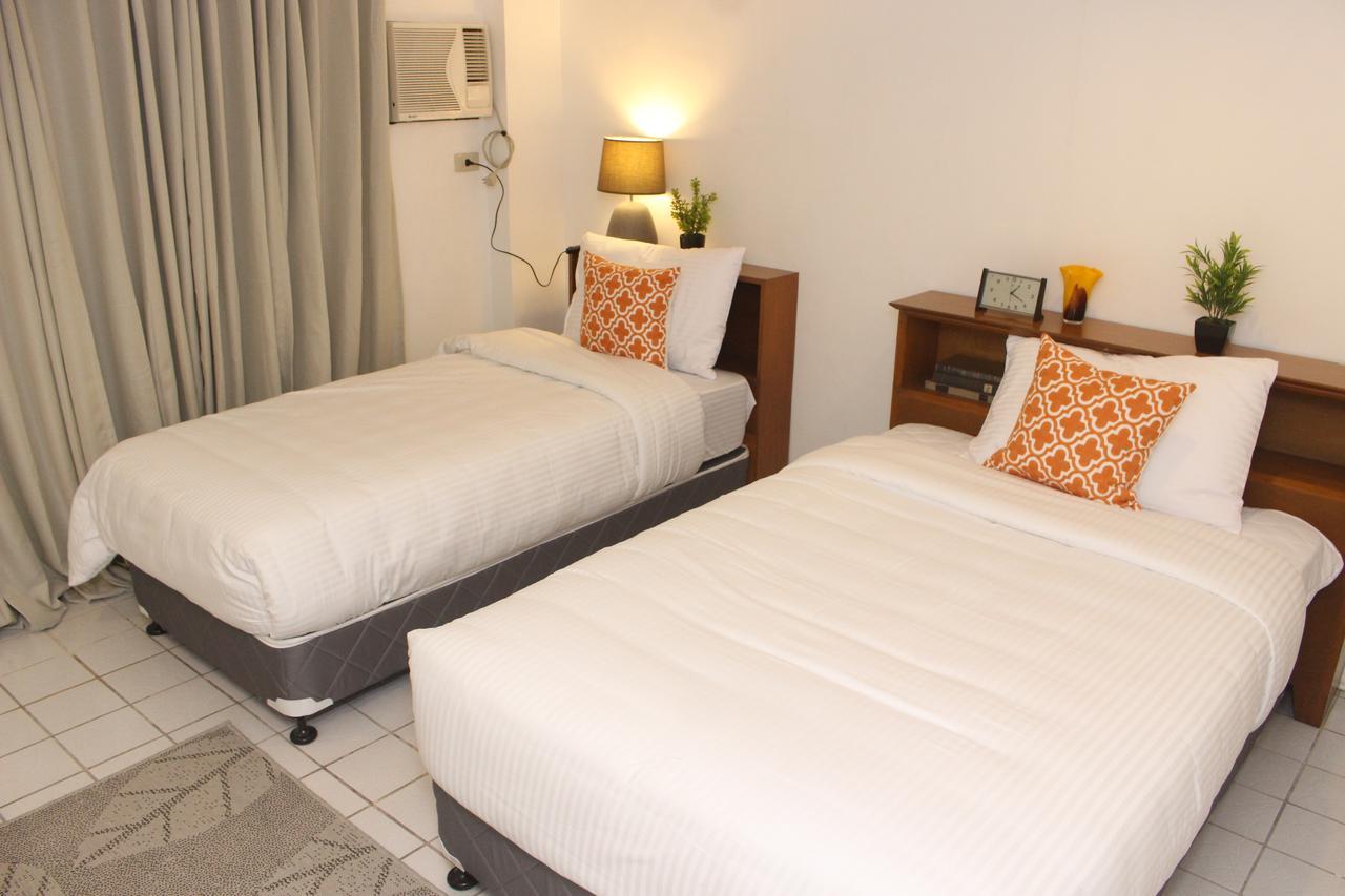 The White Bed And Breakfast Bacolod Exterior foto
